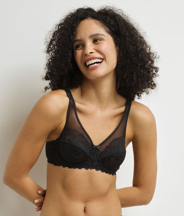 DIM Soutien-Gorge emboîtant noir en dentelle Generous Essentiel