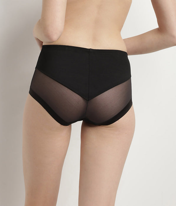 DIM Culotte taille haute invisible noire Generous Limited Edition de Dim