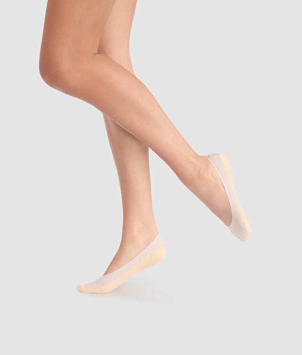 DIM Prachtige beige lurex InvisiFit voetbeschermers van DIM