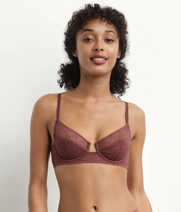 DIM Soutien-gorge emboitant armatures dentelle graphique Cacao Mod de Dim