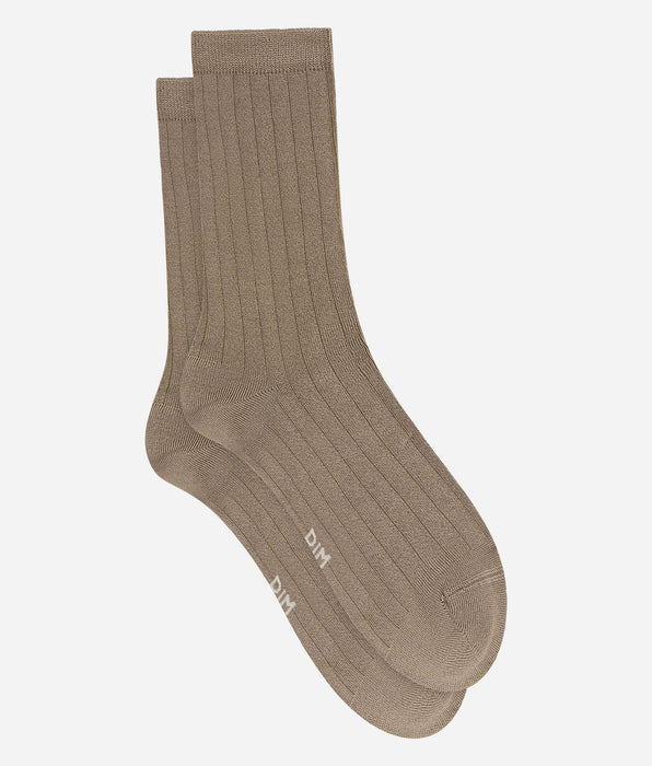 DIM Goudbeige geribbelde satijnen damessokken van La Mode