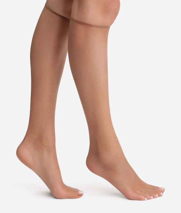 DIM Mi-bas terracotta Teint de Soleil effet bronzé naturel 17D