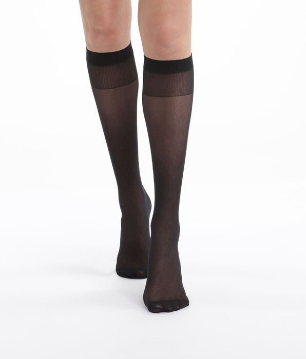 DIM Set van 4 zwarte EcoDIM halfdoorzichtige kousen 28D