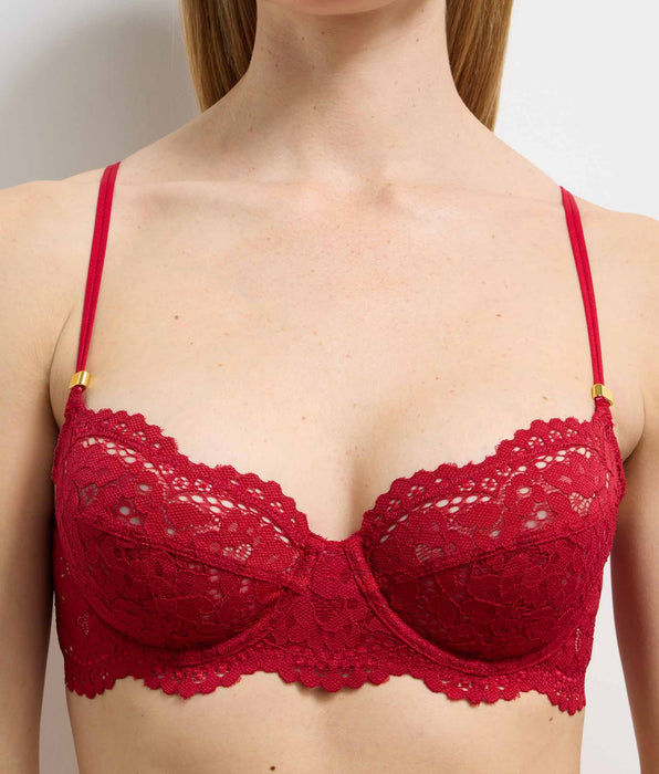 DIM Soutien-gorge corbeille à armatures dentelle rouge Burning Eclat